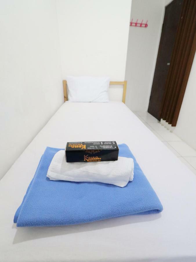Kamar Keluarga Kalideres จาการ์ตา ภายนอก รูปภาพ